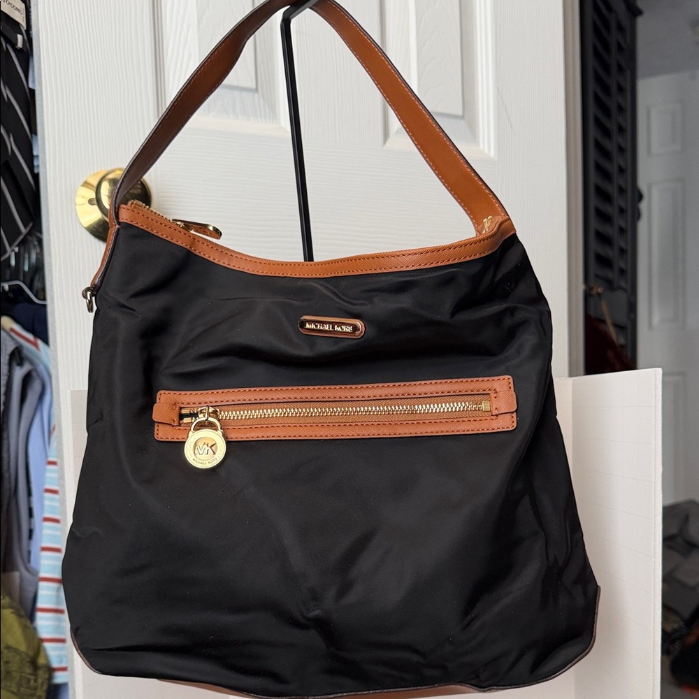 Michael Kors Black and Brown Women's  nylon shoulder and cross body Bag